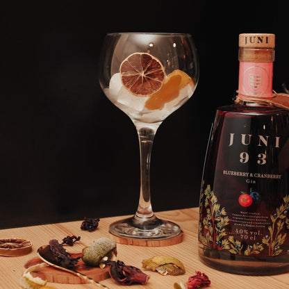 Juni 93 Blueberry & Cranberry Gin 0.70l